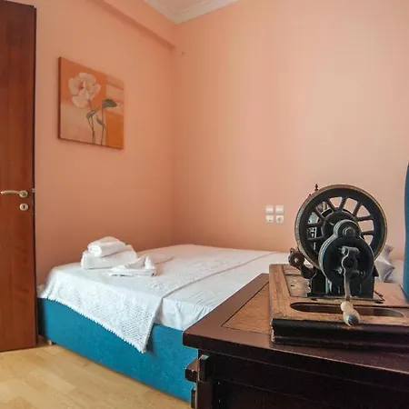 Relax - At The Heart Of The Old Town Apartment